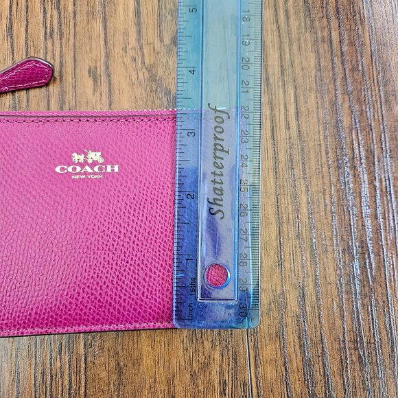 Coach Crossgrain Leather Keychain Pouch Fuschia With Gold Accents NWOT - Picture 4 of 10